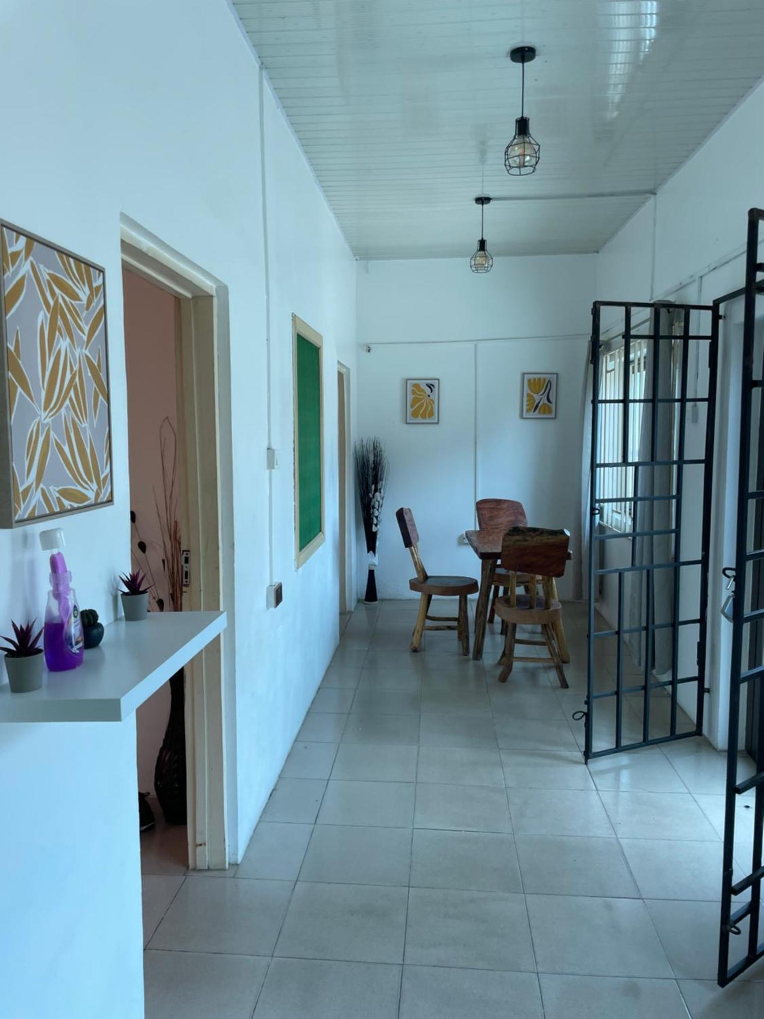 Big & Confortable House In Oxford Street Barnor Apartment Accra Exterior photo